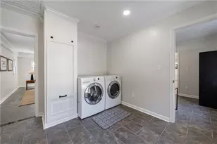 2996 Arrowood Dr, East Point, GA 30344 - Photo 27