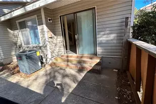 8560 Creekwood Way, Jonesboro, GA 30238 - Photo 25