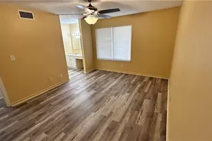 8560 Creekwood Way, Jonesboro, GA 30238 - Photo 9