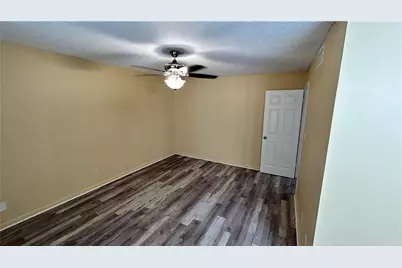 8560 Creekwood Way, Jonesboro, GA 30238 - Photo 7