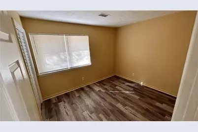 8560 Creekwood Way, Jonesboro, GA 30238 - Photo 17