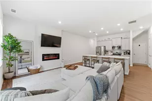 487 Bishop Ln, Woodstock, GA 30188 - Photo 5