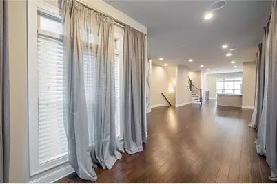 4216 Deming Circle, Atlanta, GA 30342 - Photo 9