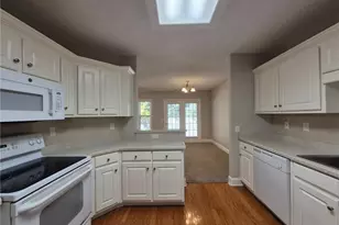 3232 Glenloch Pl, Lawrenceville, GA 30044 - Photo 3