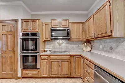 2980 Georgian Manor Drive, Johns Creek, GA 30022 - Photo 11