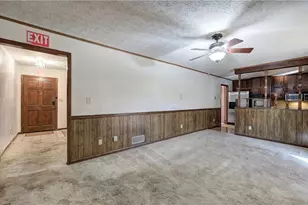 6334 Knights Way, Riverdale, GA 30296 - Photo 7