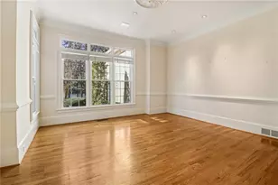 1020 Ven Villa Rd, Marietta, GA 30062 - Photo 5