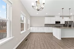 2247 Pink Hawthorn Dr, Buford, GA 30518 - Photo 9