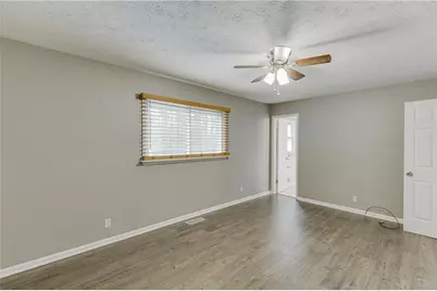 886 Ridgedale Drive, Lawrenceville, GA 30043 - Photo 25