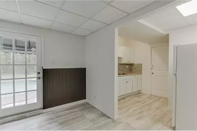 886 Ridgedale Drive, Lawrenceville, GA 30043 - Photo 33