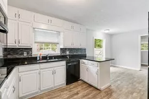 2319 Rolling Acres Ct SW, Conyers, GA 30094 - Photo 7