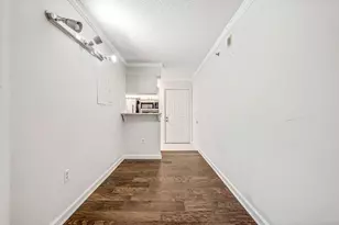 795 Hammond Dr, Atlanta, GA 30328 - Photo 9