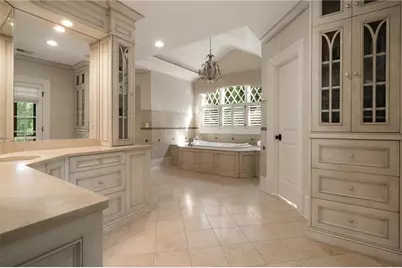 4136 N Stratford Road NE, Atlanta, GA 30342 - Photo 35