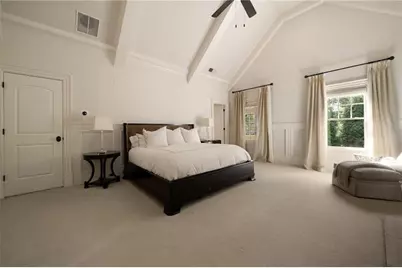 4136 N Stratford Road NE, Atlanta, GA 30342 - Photo 33