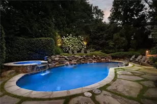 4136 N Stratford Rd NE, Atlanta, GA 30342 - Photo 3