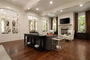 4136 N Stratford Rd NE, Atlanta, GA 30342 - Photo 9