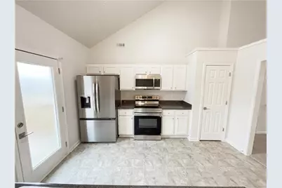 736 Tullamore Way, Hampton, GA 30228 - Photo 7