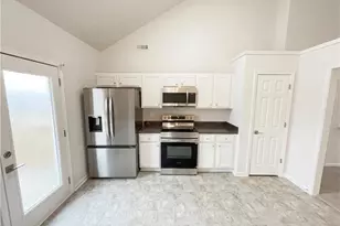 736 Tullamore Way, Hampton, GA 30228 - Photo 7