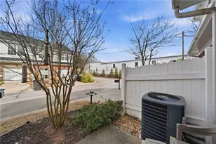 1463 Ashley Way, Atlanta, GA 30344 - Photo 35