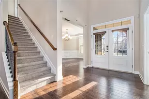 915 Elmsbrook Ln, Alpharetta, GA 30004 - Photo 5