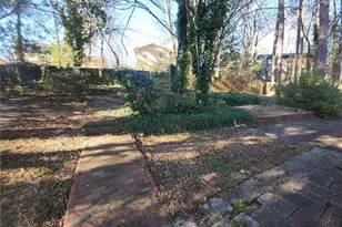 2337 Pebble Rock E, Decatur, GA 30035 - Photo 19