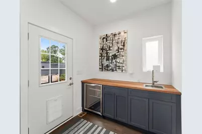 1256 Chelsea Circle NW, Atlanta, GA 30318 - Photo 31