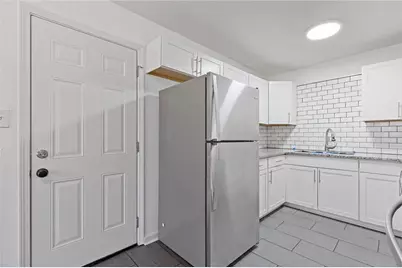 433 W Lake Avenue NW, Atlanta, GA 30318 - Photo 13