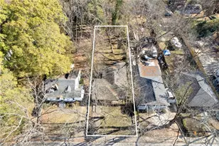 433 W Lake Ave NW, Atlanta, GA 30318 - Photo 1