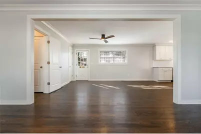 820 Highview Drive SE, Smyrna, GA 30082 - Photo 9