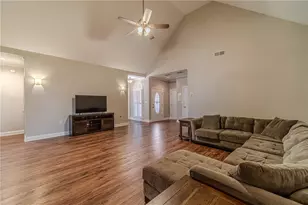 2147 Stockton Walk Way, Snellville, GA 30078 - Photo 7