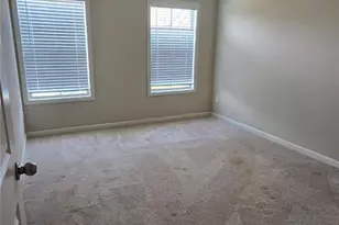 305 Holdings Dr, Lawrenceville, GA 30044 - Photo 13