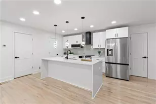 4307 Cedar Wood Dr SW, Lilburn, GA 30047 - Photo 9