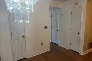 2270 Wellington Cir, Lithonia, GA 30058 - Photo 9