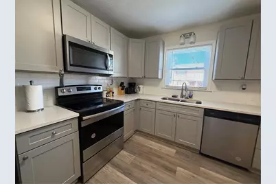 956 Six Oaks Circle #B, Norcross, GA 30093 - Photo 13