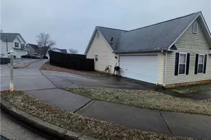 4807 Buchli Ln, Lithonia, GA 30038 - Photo 3