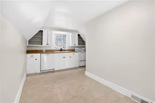 613 Pelham Rd NE, Atlanta, GA 30324 - Photo 3