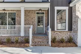 1241 Riverhill Dr, Bishop, GA 30621 - Photo 3