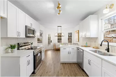 5680 Princeton Oaks Drive, Sugar Hill, GA 30518 - Photo 7