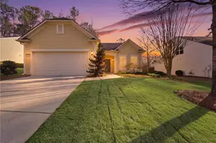 2935 Goldfinch Cir, Marietta, GA 30066 - Photo 1