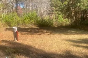 1122 Falkirk Ln, Stone Mountain, GA 30087 - Photo 1