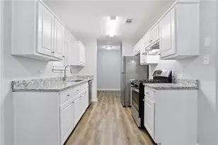 11066 Shannon Cir, Hampton, GA 30228 - Photo 5