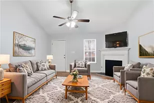 11066 Shannon Cir, Hampton, GA 30228 - Photo 9