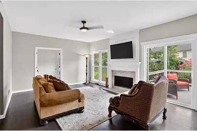 1070 Brockton Close NE, Marietta, GA 30068 - Photo 11