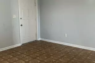 305 W Oak St, Lawrenceville, GA 30046 - Photo 3