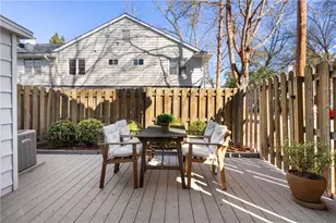 136 Peachtree Memorial Dr NW, Atlanta, GA 30309 - Photo 11