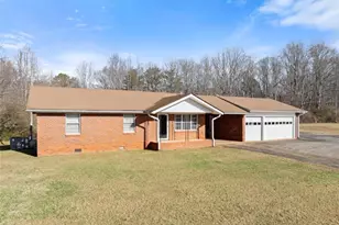 4541 Cavender Creek Rd, Dahlonega, GA 30533 - Photo 5