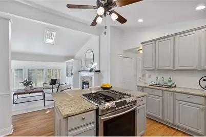 565 Timberland Drive, Atlanta, GA 30342 - Photo 15