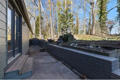 565 Timberland Drive, Atlanta, GA 30342 - Photo 55
