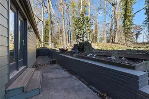 565 Timberland Dr, Atlanta, GA 30342 - Photo 55