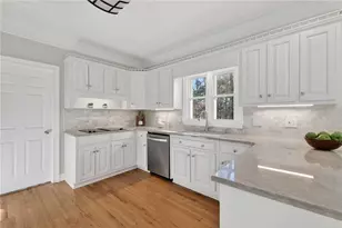 250 Tynebrae Pl, Roswell, GA 30075 - Photo 13